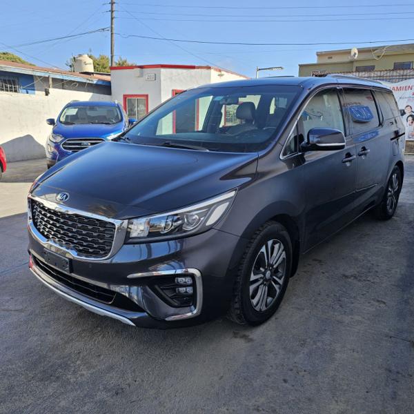 Kia Sedona SXL 2019, color Gris, 86,240 km, en Seminuevos Baja