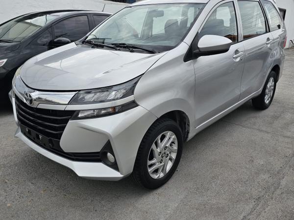 Toyota Avanza XLE 2020, color Plata, 80,375 km, Seminuevos Baja